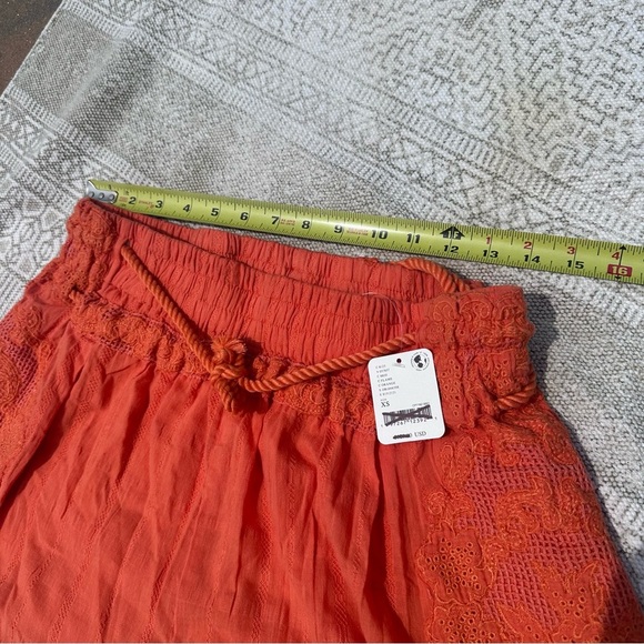 NWT Free people Day blooms cutwork shorts - Picture 4 of 7